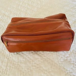 BUGATTI All LEATHER Toiletry Bag
